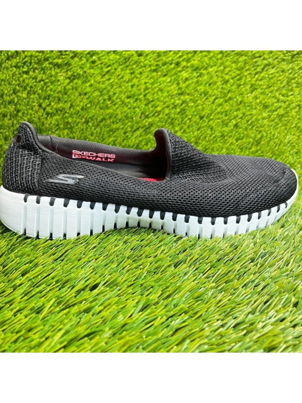 Skechers Go Walk Smart Womens Size 10 Black White Walking Casual Slip On Shoes